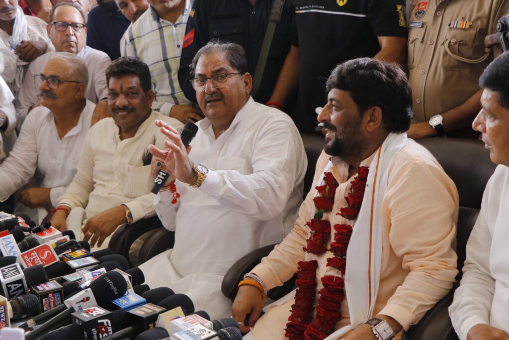 Abhay Chautala and Gopal Kanda